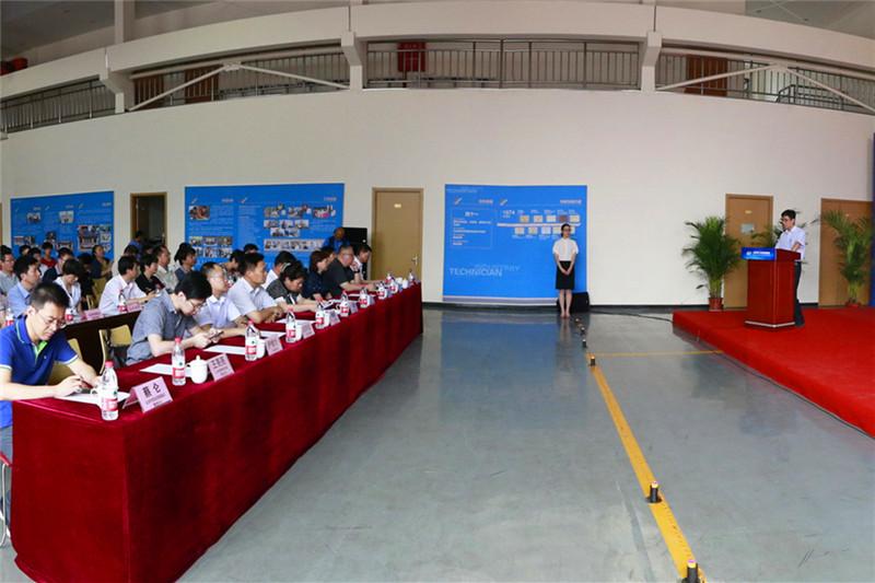 图5 王亮亮副总经理代表协办方致辞_副本.jpg 图5 王亮亮副总经理代表协办方致辞_副本.jpg